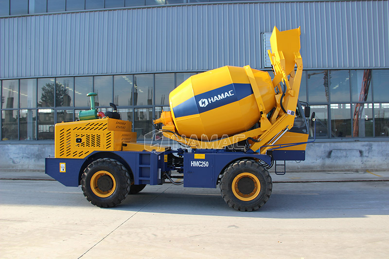 El camión hormigonera autocargable HMC250 de 2,5 m3 participa en la infraestructura de Santa Ana del Conde, México